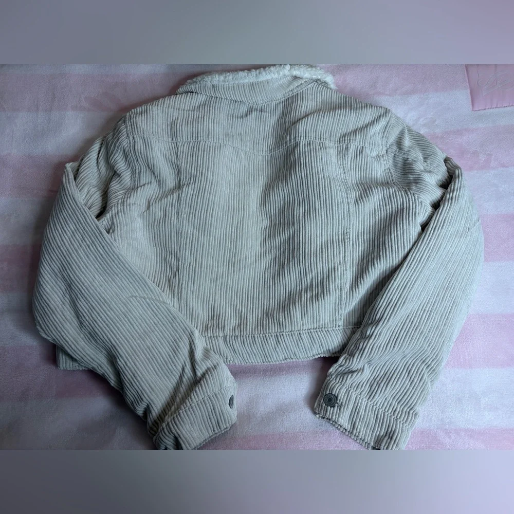 Cream Corduroy Sherpa Cropped Barn Jacket - Picture 6 of 6